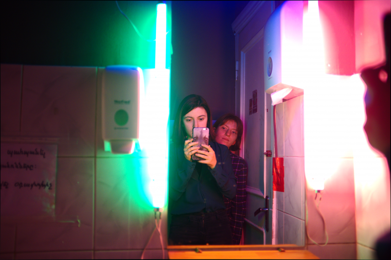 mirzoyan selfie